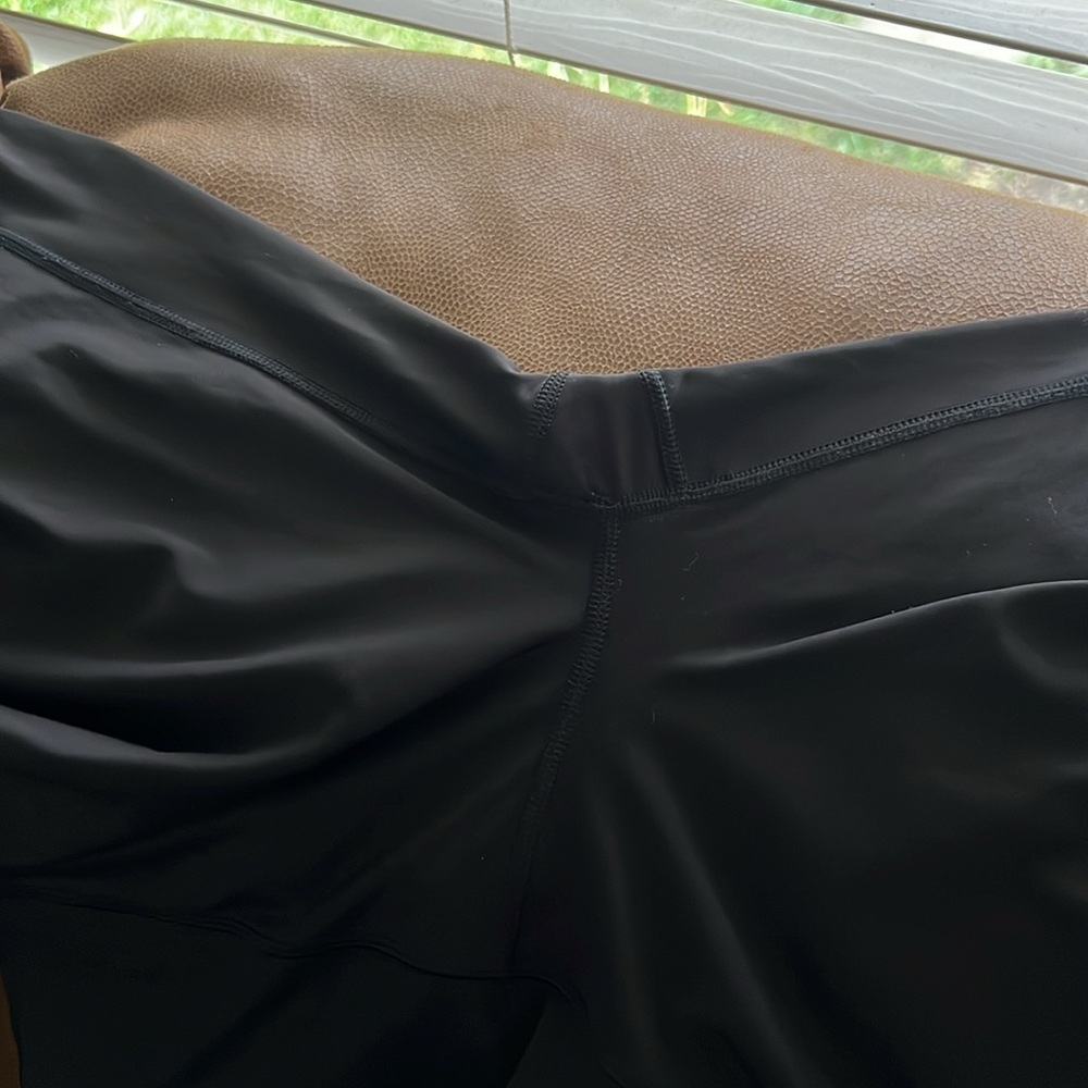 EUC!! TWO PAIR of ATHLETA ELATION TRAIN 7/8 TIGHTS - Picture 9 of 9